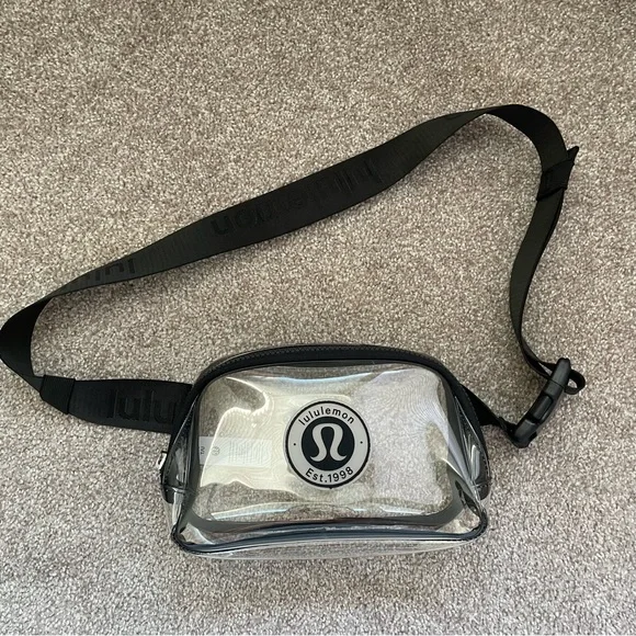lululemon athletica Everywhere Belt Bag 1L Clear - Picture 10 of 10